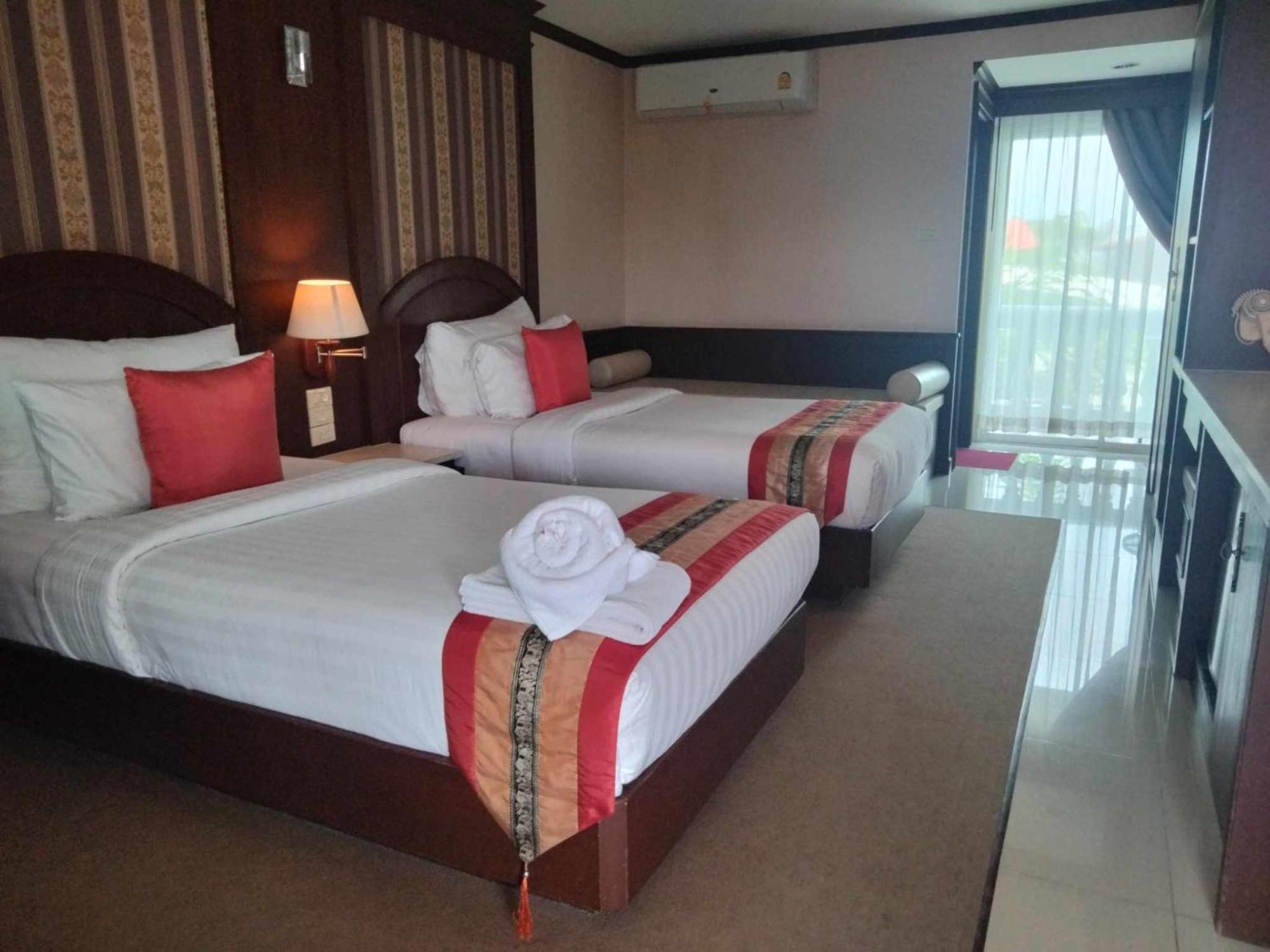 The Lion King Hotel Udonthani Exterior photo